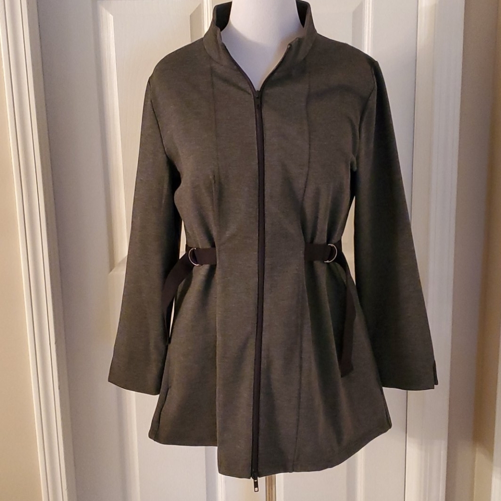 Gray and black jacket with beautiful details